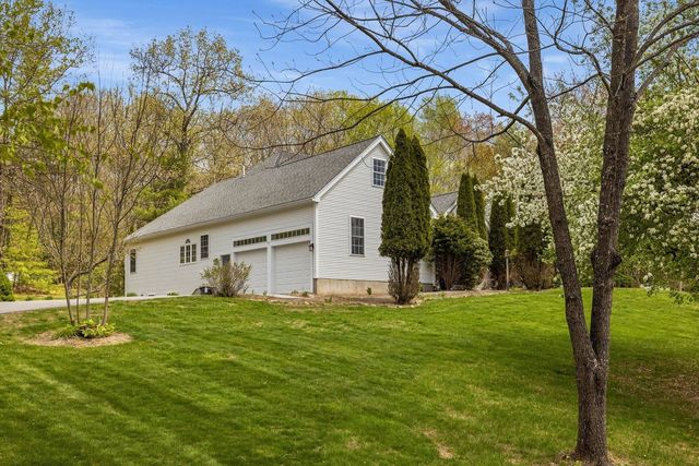 9 Homestead Lane, Brentwood, NH 03833