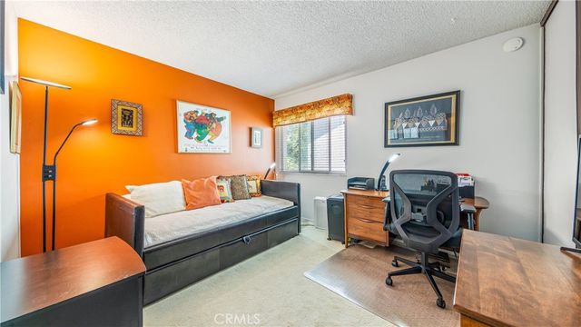 14933 Index, San Fernando, CA 91345
