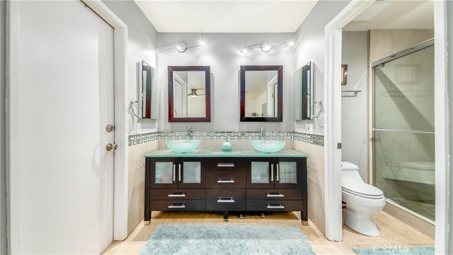 14933 Index, San Fernando, CA 91345
