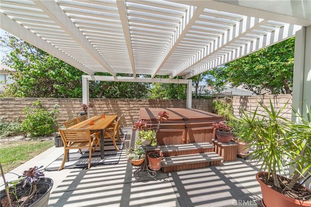 14933 Index, San Fernando, CA 91345
