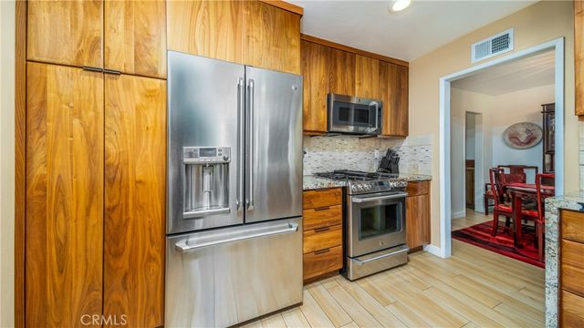 14933 Index, San Fernando, CA 91345