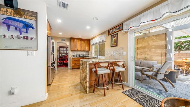 14933 Index, San Fernando, CA 91345