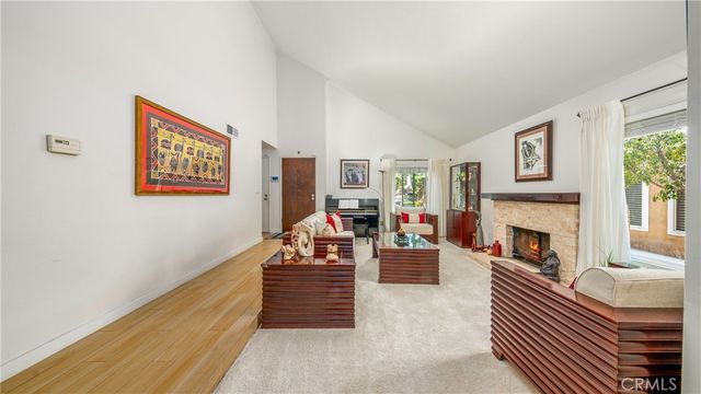 14933 Index, San Fernando, CA 91345