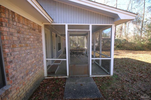 5005 Ponitz Pkwy, Pace, FL 32571