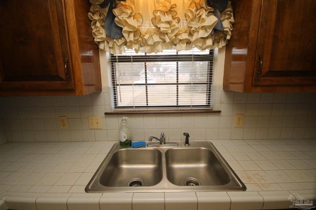 5005 Ponitz Pkwy, Pace, FL 32571