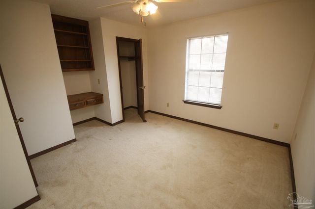 5005 Ponitz Pkwy, Pace, FL 32571