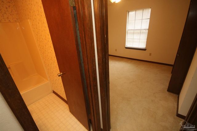 5005 Ponitz Pkwy, Pace, FL 32571