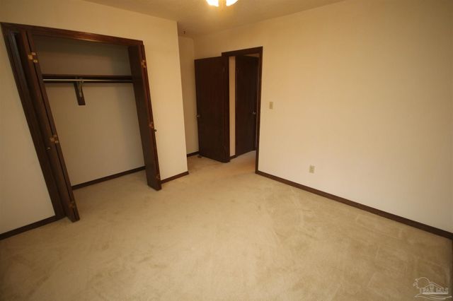 5005 Ponitz Pkwy, Pace, FL 32571