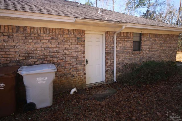 5005 Ponitz Pkwy, Pace, FL 32571