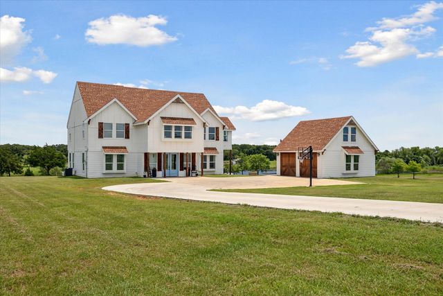 128 Wyatt Earp Way, Whitney, TX 76692