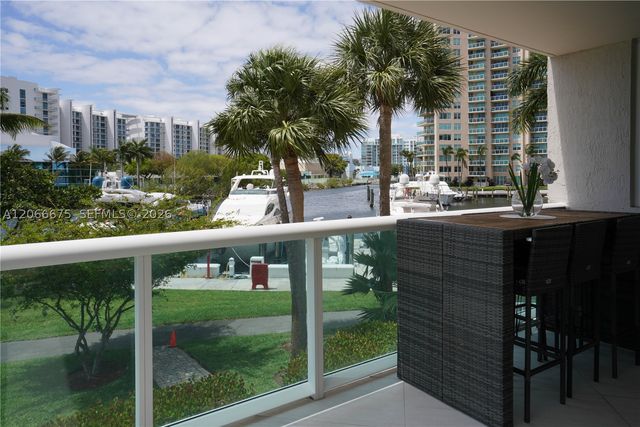 3370 Hidden Bay Dr 213, Aventura, FL 33180