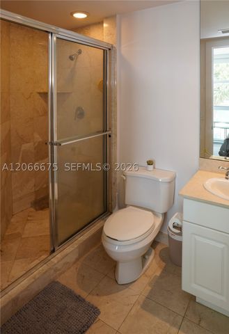 3370 Hidden Bay Dr 213, Aventura, FL 33180