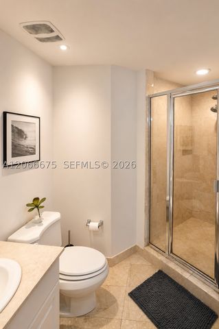 3370 Hidden Bay Dr 213, Aventura, FL 33180