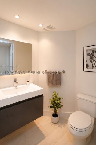 3370 Hidden Bay Dr 213, Aventura, FL 33180