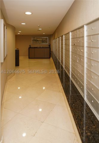 3370 Hidden Bay Dr 213, Aventura, FL 33180