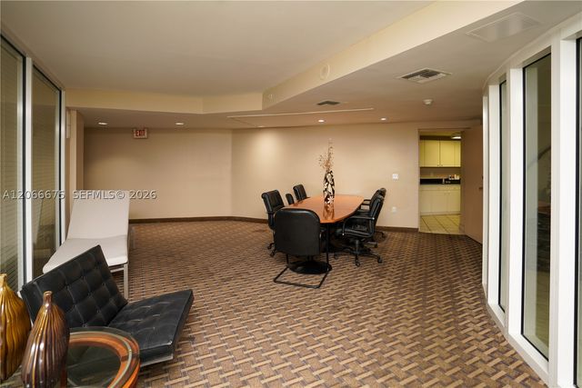 3370 Hidden Bay Dr 213, Aventura, FL 33180