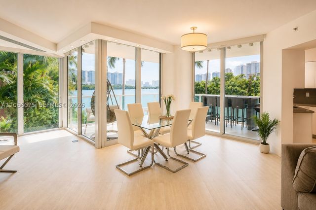 3370 Hidden Bay Dr 213, Aventura, FL 33180
