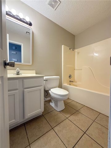 1214 NE Monroe, Bentonville, AR 72712