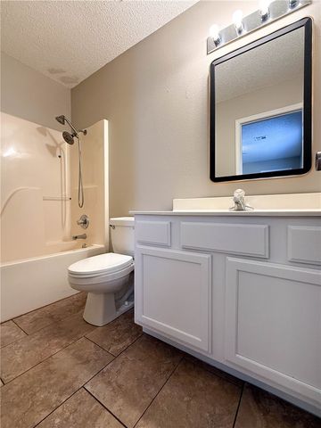 1214 NE Monroe, Bentonville, AR 72712