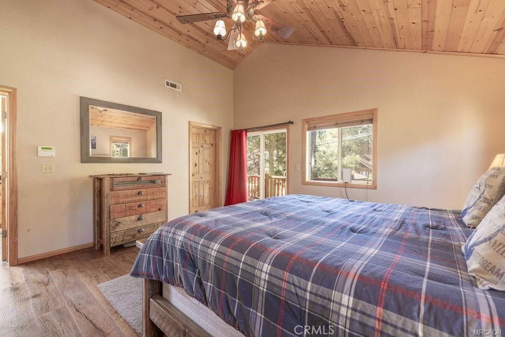 Image 18 of property listing at 42741 Cougar Road, Big Bear Lake, CA 92315