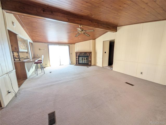 26 Carmell, Belleville, MI 48111