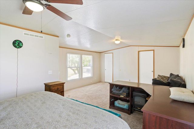 216 Moore ST, Rogers, TX 76569