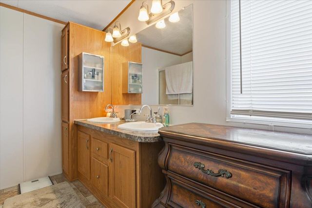 216 Moore ST, Rogers, TX 76569