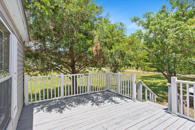 216 Moore ST, Rogers, TX 76569