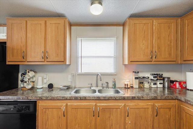 216 Moore ST, Rogers, TX 76569