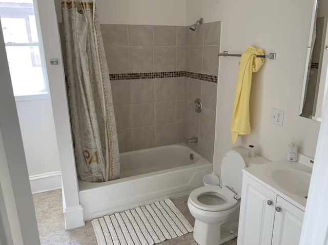 2818 Dupont Avenue N, Minneapolis, MN 55411