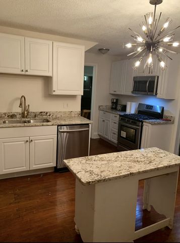 2818 Dupont Avenue N, Minneapolis, MN 55411