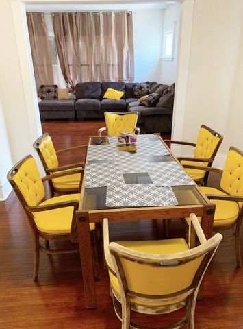 2818 Dupont Avenue N, Minneapolis, MN 55411