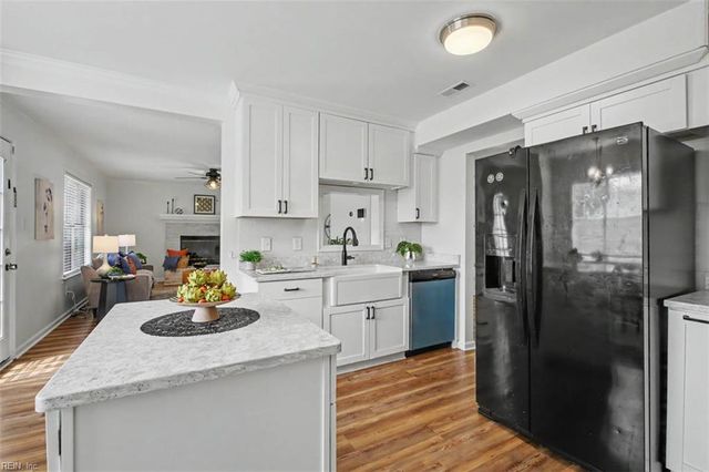 884 Levy LOOP, Virginia Beach, VA 23454