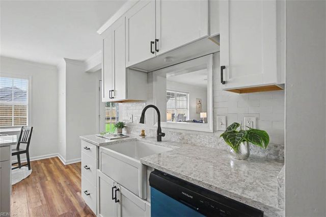 884 Levy LOOP, Virginia Beach, VA 23454
