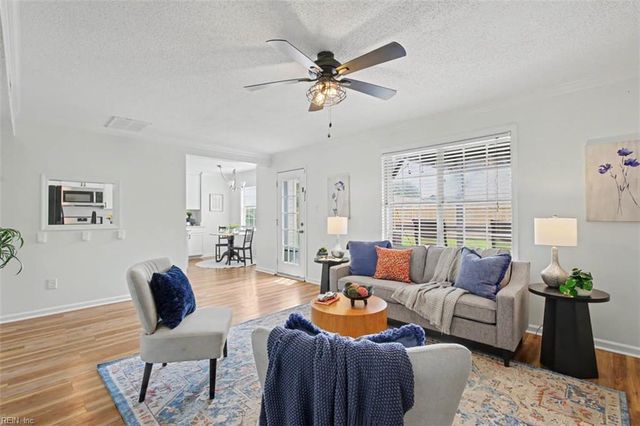 884 Levy LOOP, Virginia Beach, VA 23454