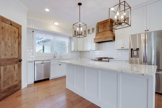 3981 High View Drive, Eau Claire, WI 54703