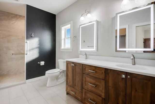 3981 High View Drive, Eau Claire, WI 54703