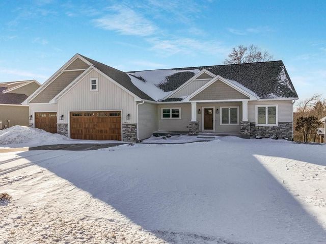 3981 High View Drive, Eau Claire, WI 54703