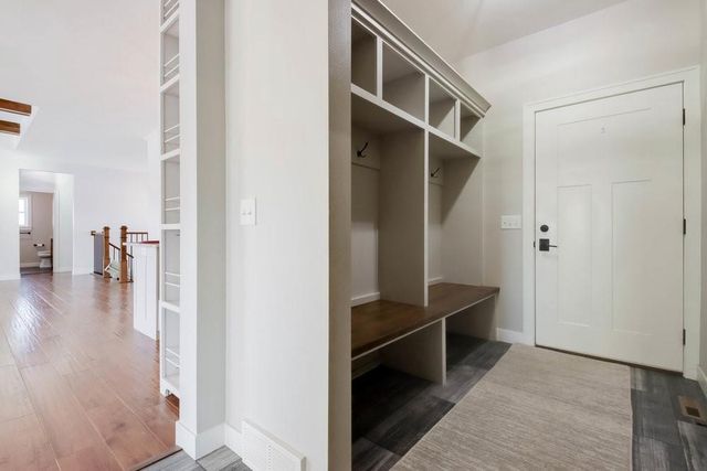 3981 High View Drive, Eau Claire, WI 54703