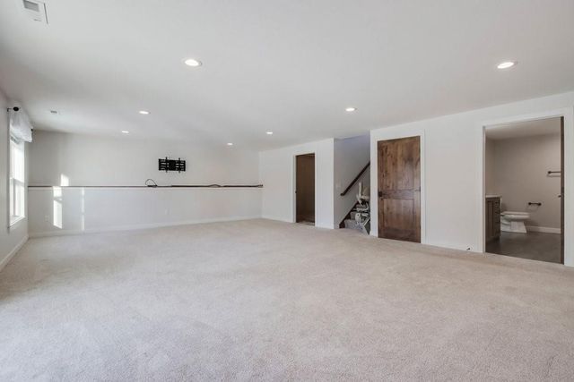 3981 High View Drive, Eau Claire, WI 54703