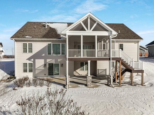 3981 High View Drive, Eau Claire, WI 54703