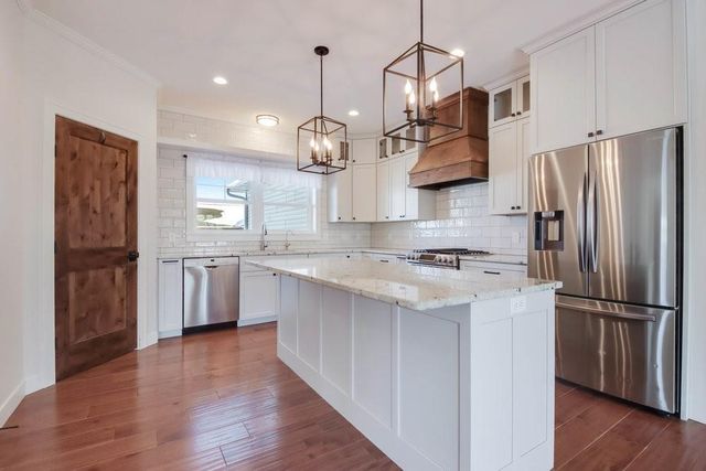 3981 High View Drive, Eau Claire, WI 54703