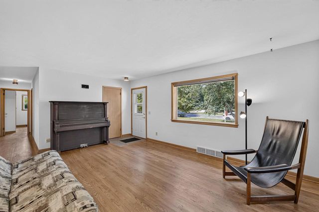 5509 Raymond Road, Madison, WI 53711
