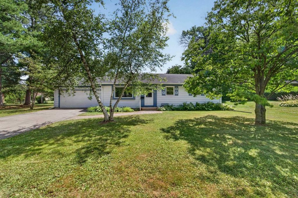 5509 Raymond Road, Madison, WI 53711
