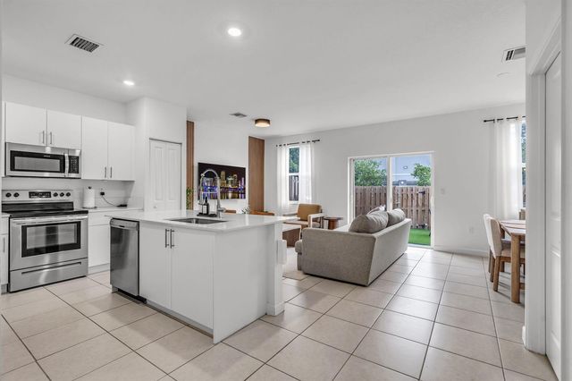 4613 NW 118th Avenue 4613, Coral Springs, FL 33076