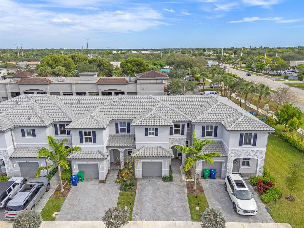 4613 NW 118th Avenue 4613, Coral Springs, FL 33076