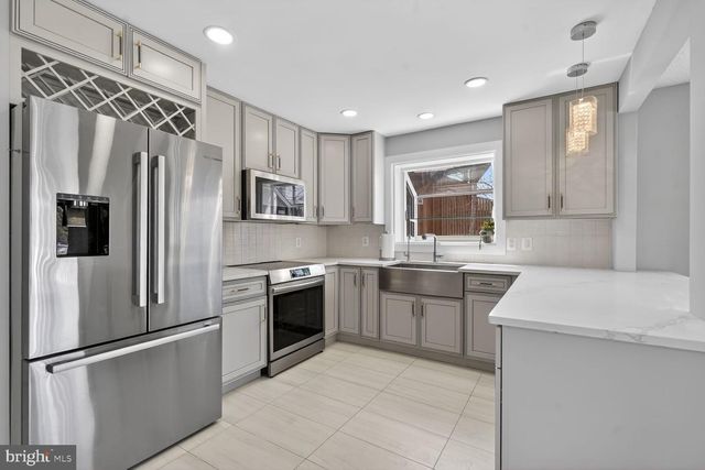 1526 PARK LN, Pasadena, MD 21122