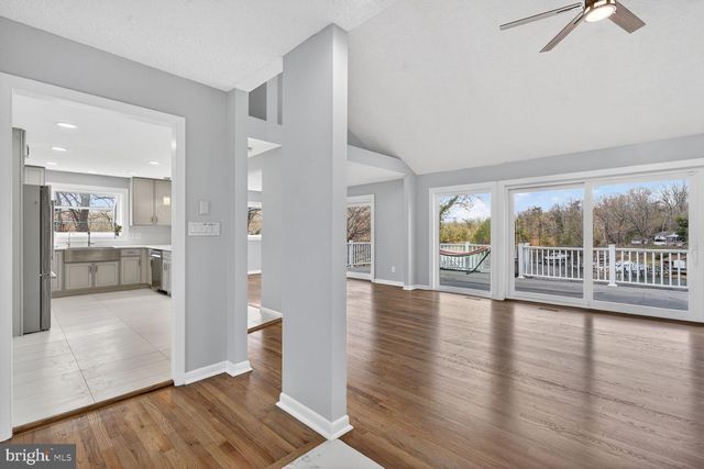 1526 PARK LN, Pasadena, MD 21122