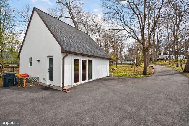 1526 PARK LN, Pasadena, MD 21122