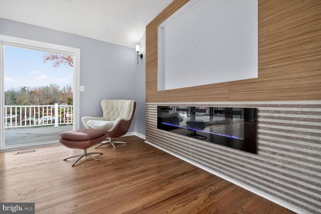 1526 PARK LN, Pasadena, MD 21122